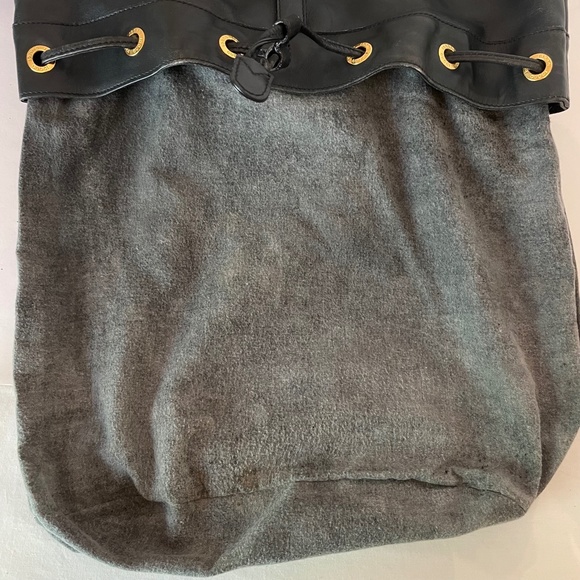 Gucci Black Leather Backpack Vintage Side Bamboo Handle Drawstring - Picture 16 of 16